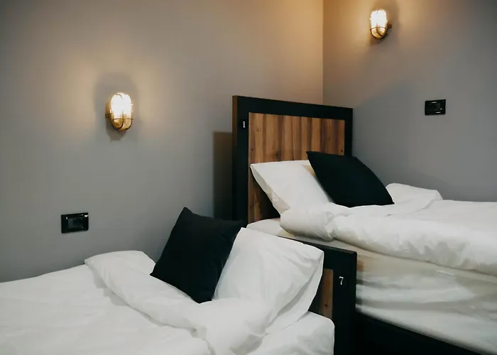 The Maze تيرانا