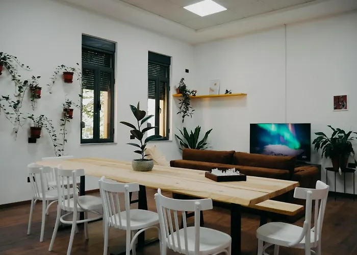 Ostello The Maze Tirana