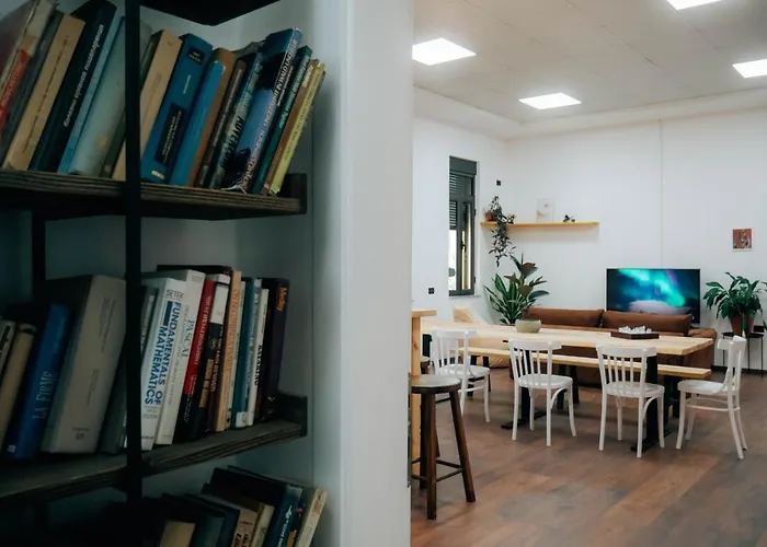 Ostello The Maze Tirana