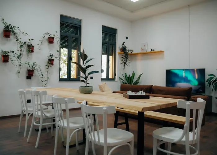 The Maze טיראנה