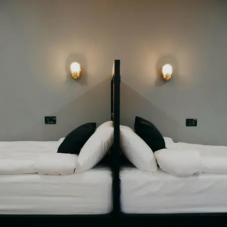 Hostel The Maze