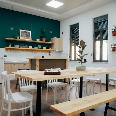 Hostel The Maze